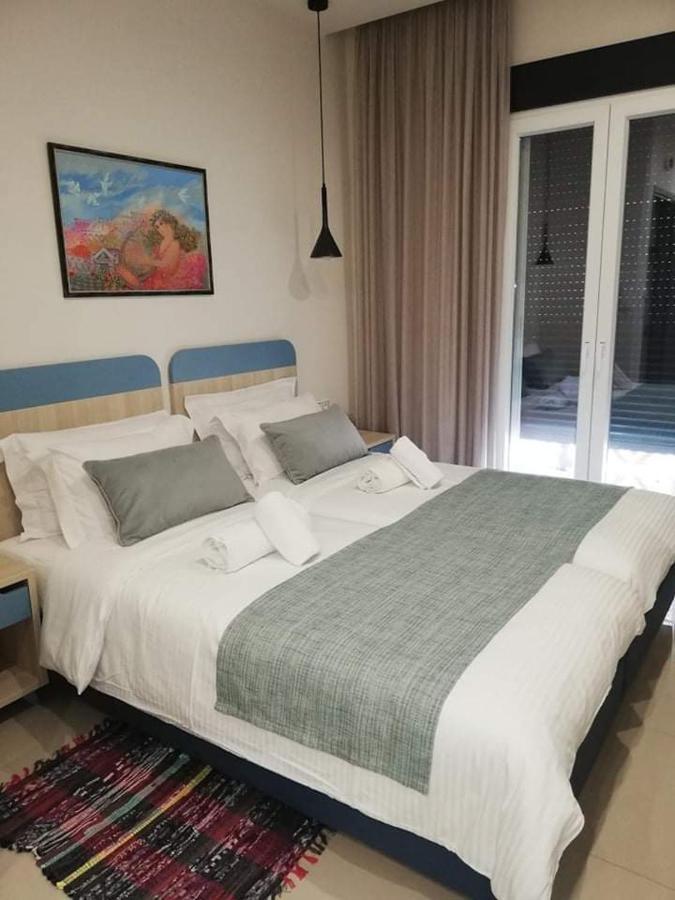 Pearl Dntwn Apts * Heraklion (Crete)